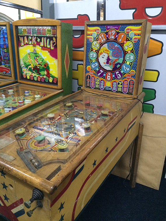 AusDay_oldpinball