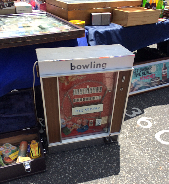 thrill_market_bowling5c